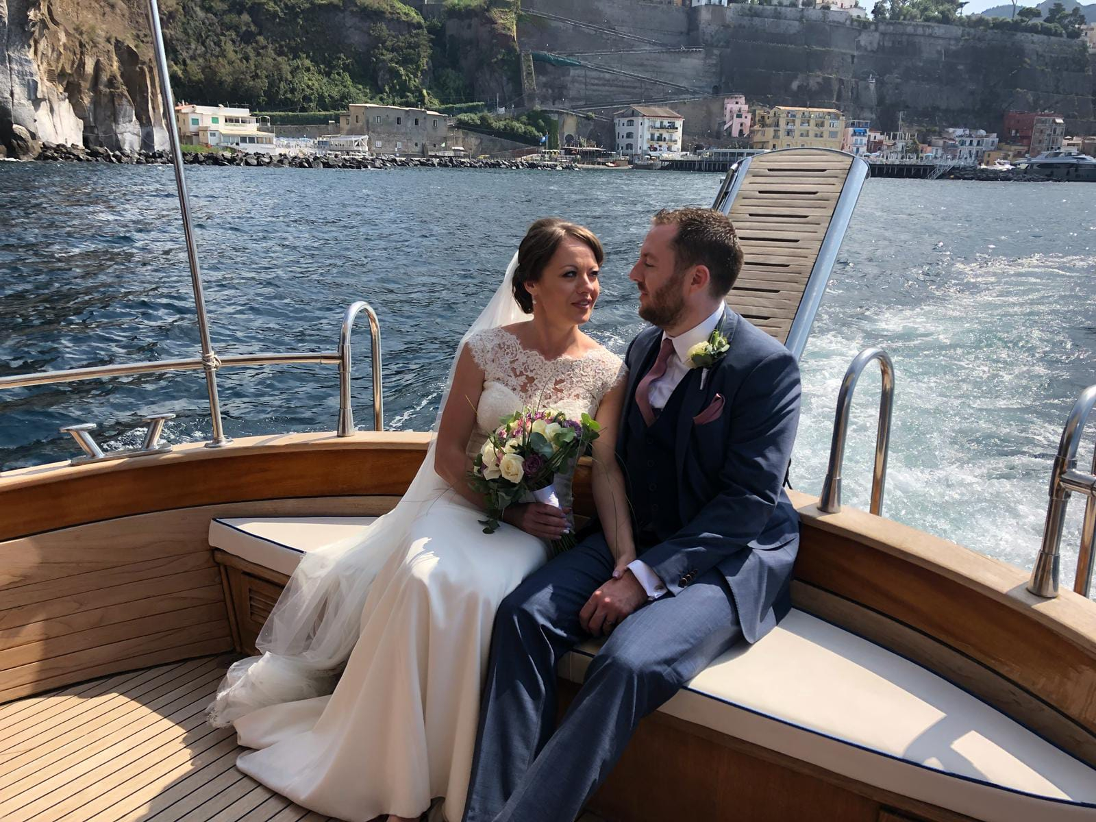 Matrimonio a Sorrento: - Airone Rental Boat - Noleggio barche Noleggia una barca a Sorrento per un Servizio fotografico a Bordo